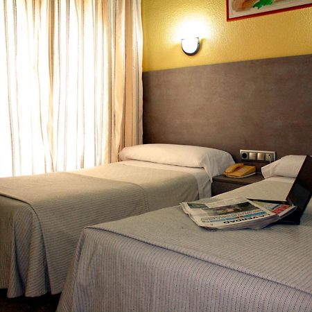 Hotel Universal Murcia Exteriör bild