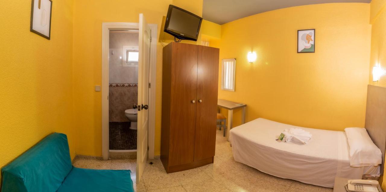 Hotel Universal Murcia Exteriör bild