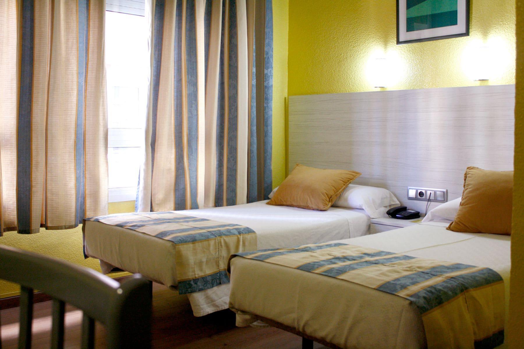 Hotel Universal Murcia Exteriör bild
